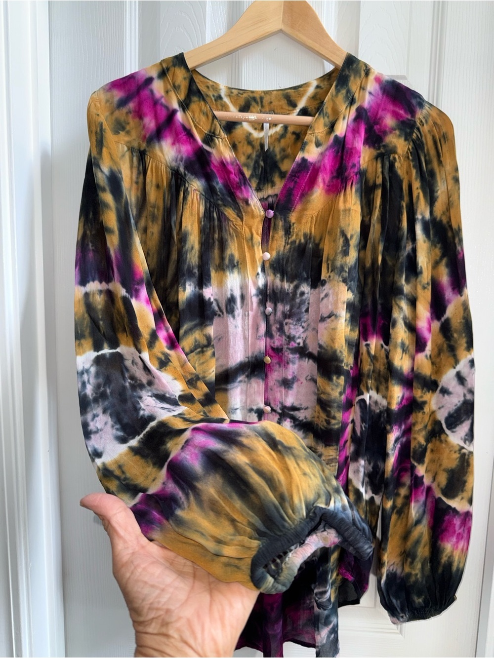 YFB Susan Tie Dye Long Sleeve Tunic Top M Multico Boho Artsy Flowy Resort Chic - Picture 3 of 9